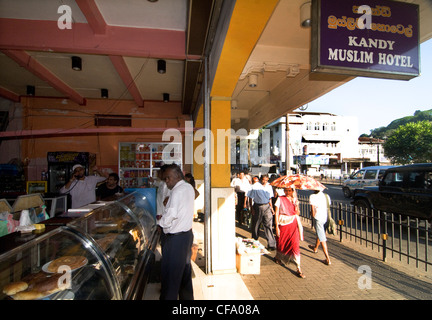 Musulmane Kandy hotel est l'un des restaurants les plus populaires de Kandy. Banque D'Images