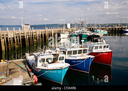 La flottille de pêche du pétoncle Fisherman's Wharf, l'un au nord Banque D'Images