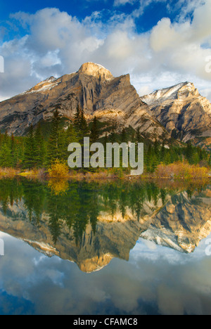 Mont Kidd, le parc provincial de la vallée de pulvérisation, Kananaskis, Alberta, Canada Banque D'Images