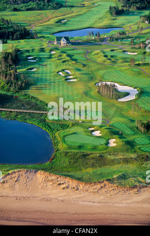 Vue aérienne de l'Links at Crowbush Cove golf course, Prince Edward Island, Canada. Banque D'Images