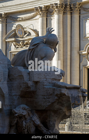 Détail de la fontaine des Quatre Rivières, la Piazza Navona, Rome, Latium, Italie Banque D'Images