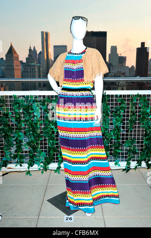 Cynthia Steffe New York pour WearSpringSummer 2012 Banque D'Images