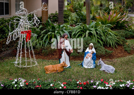 Nativité phares sur la pelouse de banlieue à Miami, Floride Banque D'Images