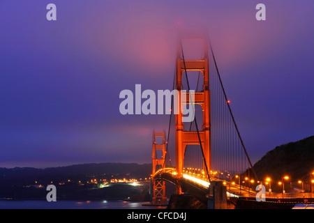 Golden Gate Bridge, brouillard, San Francisco, California, USA Banque D'Images