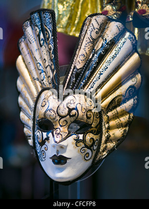 Masque de carnaval vénitien - Venise, Venezia, Italie, Europe Banque D'Images