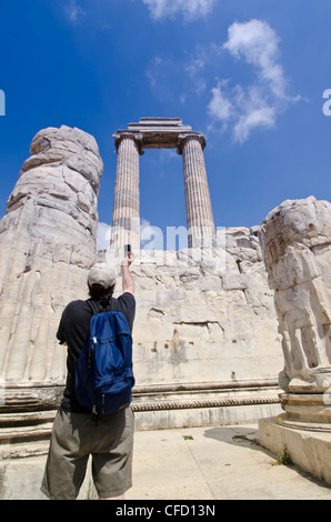 Photographie de Didymes, un ancien sanctuaire ionien, en Didim, Turquie moderne, contenant le Temple d'Apollon, le Didymaion. Banque D'Images