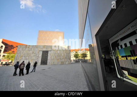 Synagogue et Musée juif de square Jakobsplatz, Munich, Bavaria, Germany, Europe Banque D'Images