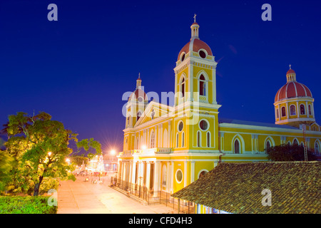 La Cathédrale de Grenade, fondée en 1583, reconstruite en 1915, Granada, Nicaragua, Amérique Centrale Banque D'Images