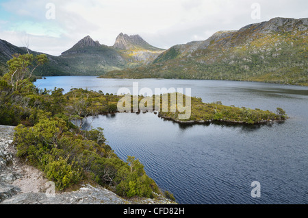 Cradle Mountain et Dove Lake, Cradle Mountain-Lake St Clair National Park, UNESCO World Heritage Site, Tasmanie, Australie Banque D'Images