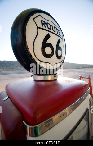 Pompe à essence, l'historique Route 66, Arizona, États-Unis d'Amérique, Banque D'Images