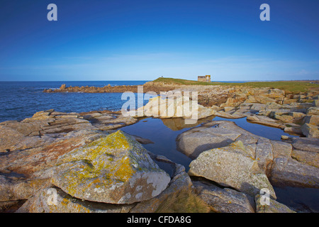 Côte avec maison près de Lampaul Plouarzel, Finistère, Bretagne, France, Europe Banque D'Images