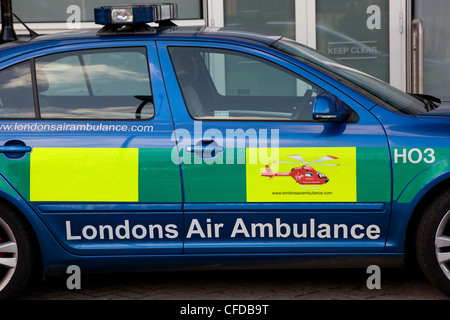 London Air Ambulance véhicule d'assistance (la nuit), Londres Banque D'Images