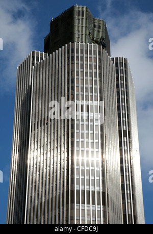 Tower 42 (architecte Richard Seifert) est la deuxième plus haute tour de ville de Londres Banque D'Images