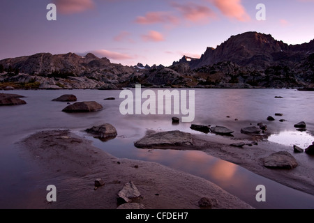 Sentier à Titcomb, Wind River basin, Wyoming, United States of America Banque D'Images