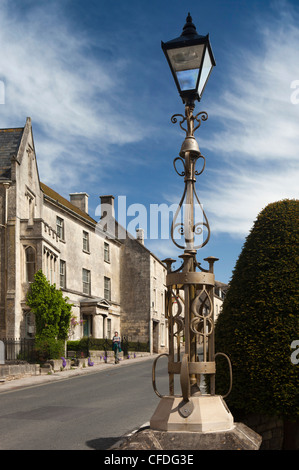 UK, Gloucestershire, Stroud, Painswick, New Street, le jubilé de la reine Victoria Memorial lamp post Banque D'Images