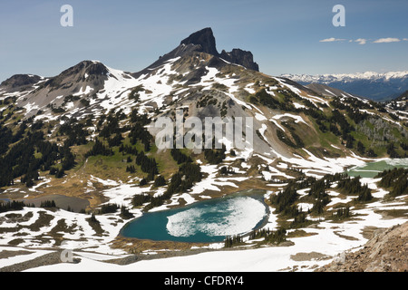 Le Black Tusk dans le parc provincial Garibaldi, British Columbia, Canada. Banque D'Images