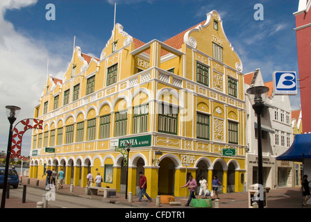 Les bâtiments de style hollandais, dans le district central de Punda, Willemstad, Curaçao (Antilles néerlandaises), West Indies Banque D'Images