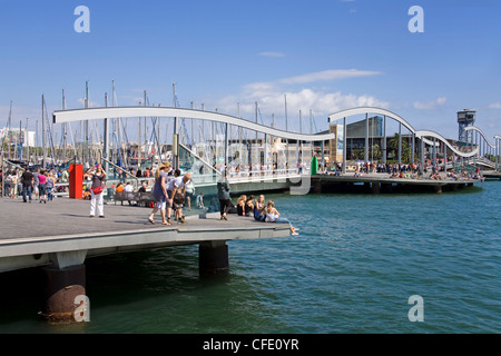 Rambla del Mar pont dans le district de Port Vell, Barcelone, Catalogne, Espagne, Europe Banque D'Images