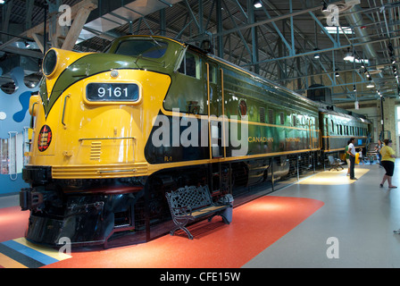 La locomotive CN 9161, une EMD F7ua dans la Winnipeg Children's Museum à La Fourche. Winnipeg, Manitoba, Canada. Banque D'Images