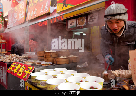 La nourriture chinoise, rue de Wangfujing, Beijing Chine Banque D'Images