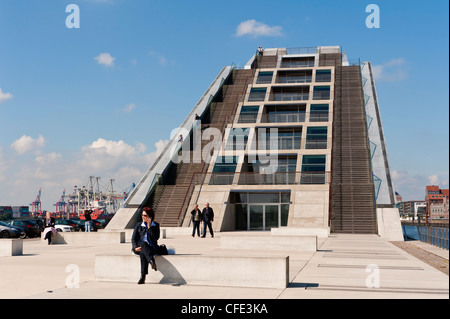 Office-Building Dockland construit 2005 par Hadi Teherani, Hambourg Altona, Allemagne Banque D'Images