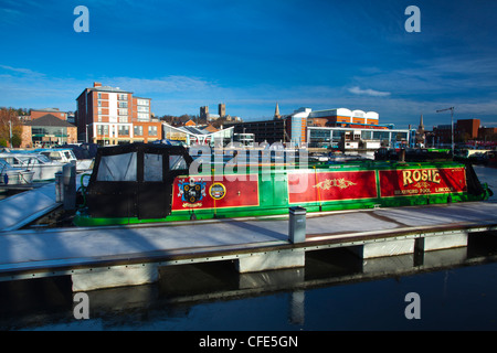 Lincoln, Lincolnshire, Angleterre. Brayford waterfront Quays, un développement dans la ville de Lincoln Brayford situé sur la piscine. Banque D'Images