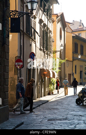 Une rue dans le centre historique de Florence Italie Banque D'Images