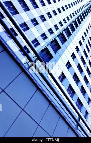 Mur de bâtiment résidentiel moderne de haute élévation Banque D'Images