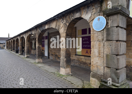 La pagaille Wetherby 1811 construit par le duc de Devonshire comme bouchers boutiques dans le centre de la ville de Wetherby West Yorkshire Banque D'Images