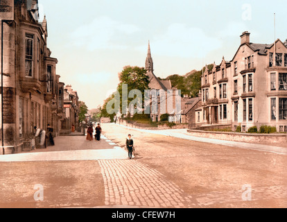 Henderson Street West, Bridge of Allan, en Écosse, vers 1900 Banque D'Images