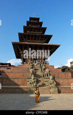 Nyatapola Temple, construit en 1702, le temple le plus haut dans la vallée de Katmandou, Tole Taumadhi square, Bhaktapur, Népal Banque D'Images