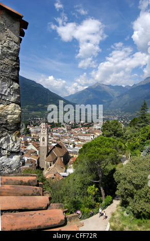 Vue sur piste Tappeiner sur l'ancienne ville de Merano, l'Alto Adige, le Tyrol du Sud, Italie, Europe Banque D'Images