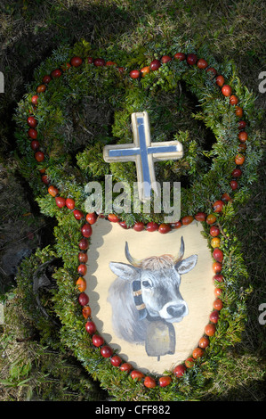 Décoration artisanale utilisé lors des cérémonies en descendant de bêtes à l'estive, Val D'Ultimo, le Tyrol du Sud, Adi Alto Banque D'Images