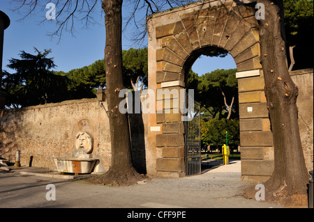 Italie, Rome, Aventino, Giardino degli Aranci, porte d'entrée des jardins Banque D'Images