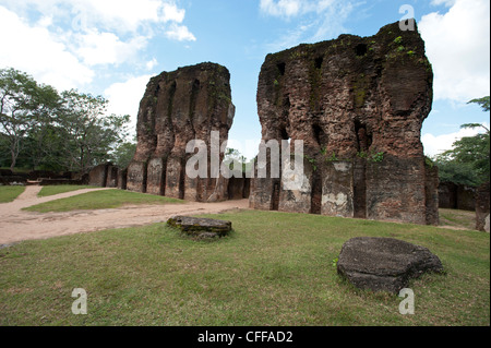 La Citadelle du Palais Royal ruines à la ville ancienne de Polonnaruwa Sri Lanka Banque D'Images