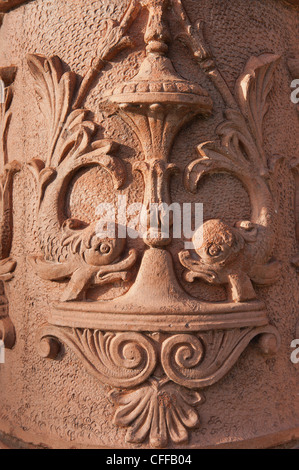 Tour de l'horloge de Preston Park en terre cuite et en pierre face fondation granit Banque D'Images