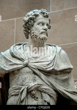 Général carthaginois Hannibal Barca, 1687 et 1704 par Sébastien Slodtz, exposé à l'intérieur de la Cour Puget Louvre, à toit de verre, Musée du Louvre à Paris, France Banque D'Images