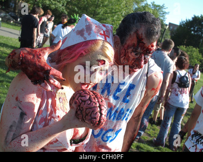 Annuel 2011 Crawl Zombie day, Brooklyn, New York Banque D'Images