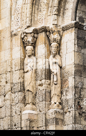 Chiffres à l'extérieur saint, l'église de San Martin, Segovia, Espagne Banque D'Images