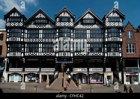 Bâtiment en bois noir et blanc à Chester, Cheshire, Angleterre Banque D'Images