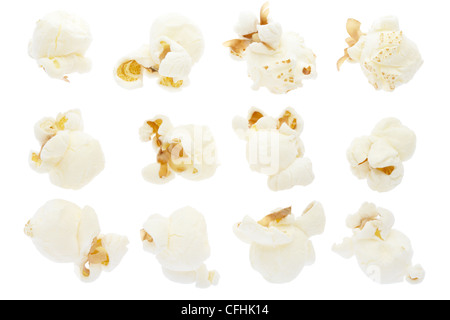 Popcorn isolated on white Banque D'Images