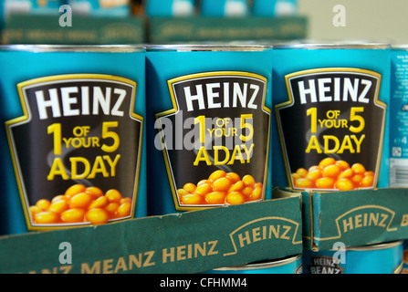 Boîtes de Baked Beans Heinz Banque D'Images