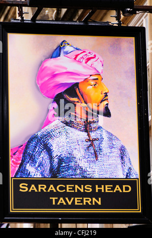 Saracens Head Tavern Pub sign in Broad Street à Bath, Somerset, Royaume-Uni Banque D'Images