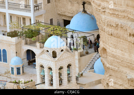 Monastère grec-orthodoxe de Saint George, un monastère situé dans le désert de Judée Wadi Qelt, dans l'est de la Cisjordanie Banque D'Images