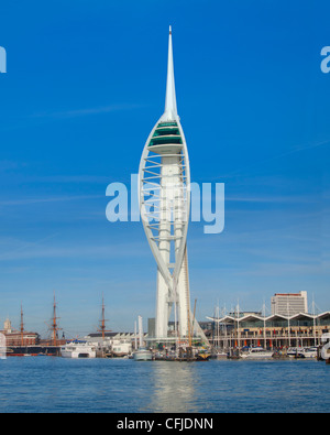 Tour Spinnaker de PORTSMOUTH GUNWHARF QUAYS et Banque D'Images