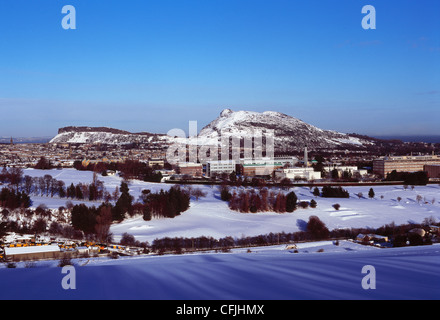 Le siège d'Arthur et le centre d'Édimbourg vue de Braid Hills, Édimbourg Banque D'Images