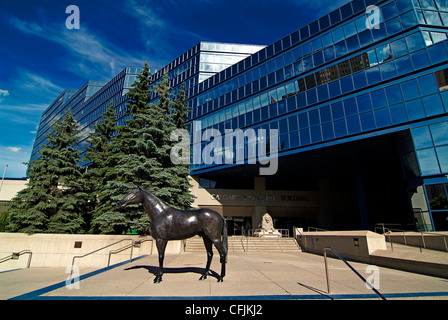 La sculpture à l'Hôtel de Ville de Calgary, Calgary, Alberta, Canada, Amérique du Nord Banque D'Images