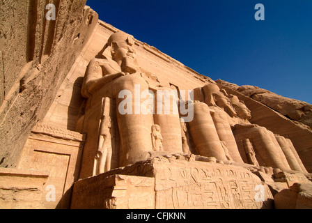 Temple d'Abou Simbel, UNESCO World Heritage Site, Lac Nasser, Egypte, Afrique du Nord, Afrique Banque D'Images