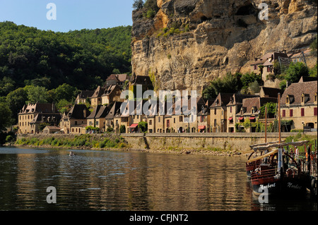 La rivière Dordogne, La Roque-Gageac, Dordogne, France, Europe Banque D'Images