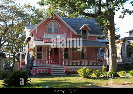Victorian Gingerbread cottage, Falmouth, Massachusetts, Marthas Vineyard, Nouvelle-Angleterre, États-Unis d'Amérique, Amérique du Nord Banque D'Images